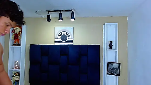 Chat +18 de GoldenBoy_23 ao vivo