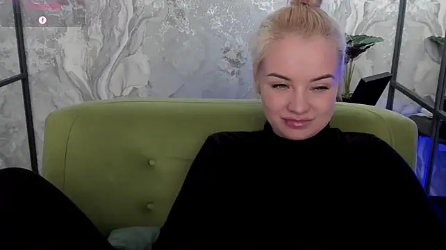 StephanieSweety Chat XXX in diretta