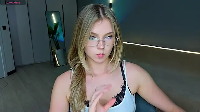 linakorvin 라이브 XXX 채팅