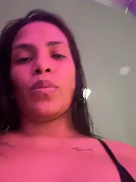 Chat +18 de ArielleMillerr- ao vivo