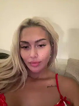 clairebbyy Adlı Modelin Web Kamerası Şovu