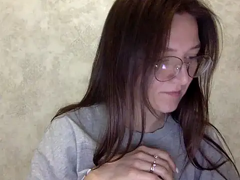 Chatroom XXX en direct de shining_pearl_