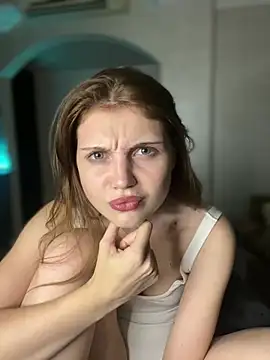Emaline_Fane live XXX chat