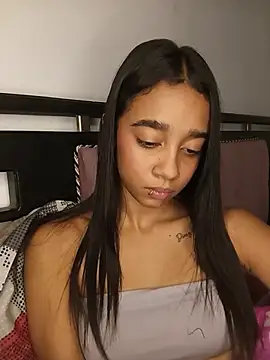 Zoe_Sweett18 – Naživo XXX chat