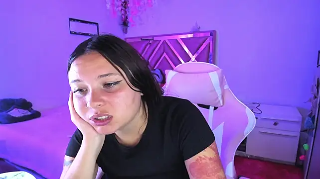 Chatroom XXX en direct de little_emma0