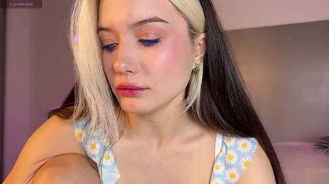 Chat +18 de _blowjob_queen ao vivo