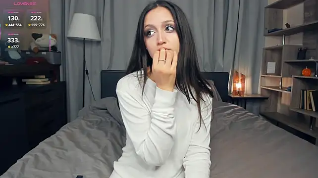 ClarissaMaheia XXX чат на живо