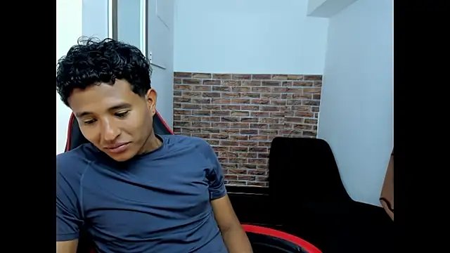 WIZARD-ALESSANDRO Live XXX Chat