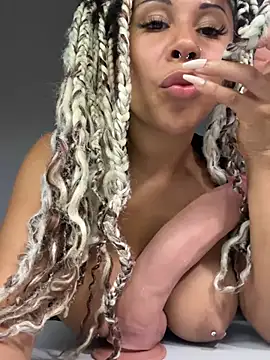 HaileyDiana élő XXX-chatje