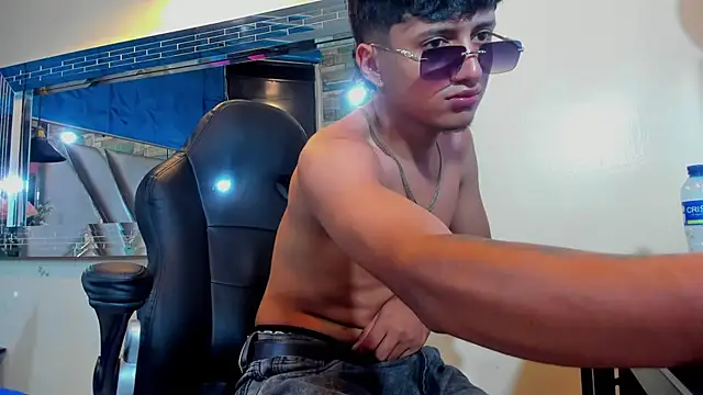 Chat XXX en directo de Mr_Dylan1
