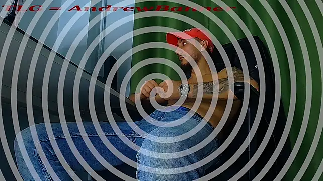 הופעת וובקאם של AndrewBanner