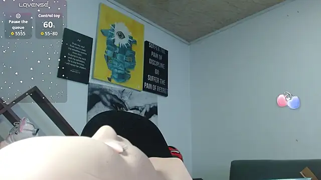 ZoeBakers_ Chat XXX in diretta