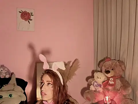 _D_a_m_o_n_'s Live XXX Chat