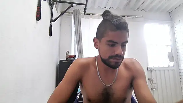 JBond007BBC élő XXX-chatje