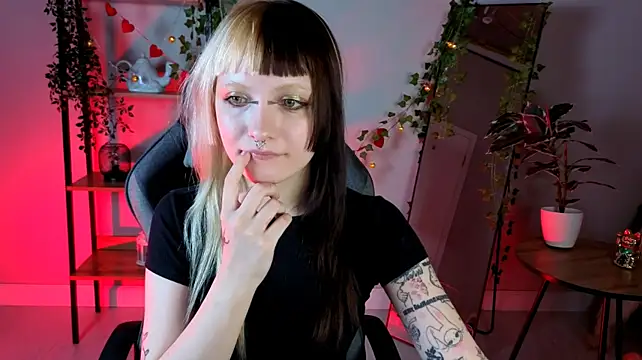Chat XXX en directo de mymeow_miley
