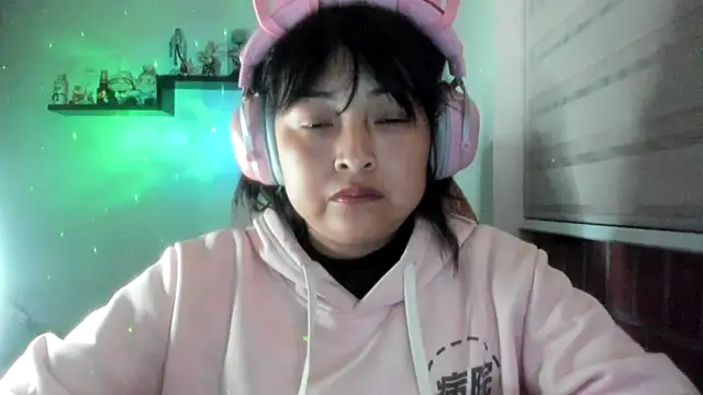 Shaddycute_のライブXXXチャット