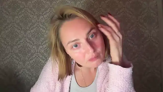 Virelona live XXX chat