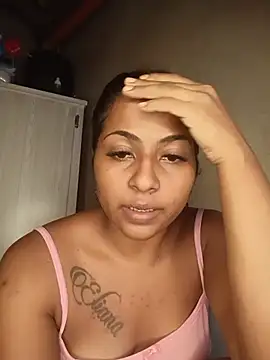 צ'אט XXX בשידור חי של Giselabrunette25