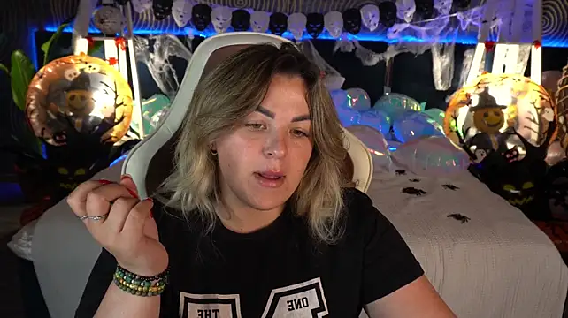 AlissyaGrayy's Live XXX Chat