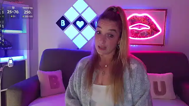 BellaXundXUwe's Live XXX Chat