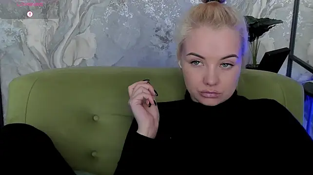 Chat +18 de StephanieSweety ao vivo