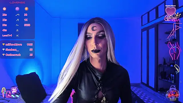AlejandraDangerGirl: онлайн-секс-чат