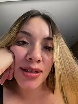 valery_mora Chat XXX in diretta