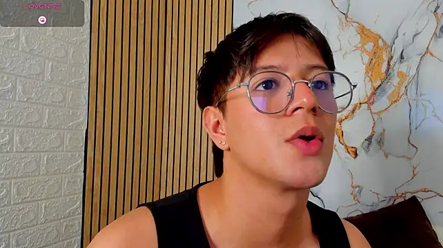 VickBennetn Live XXX chat