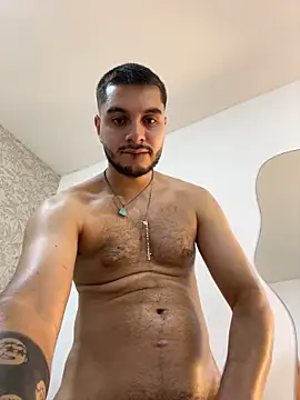 Chat +18 de AmadeoWild ao vivo