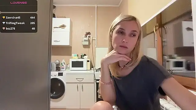 AngelJeni's Live XXX Chat