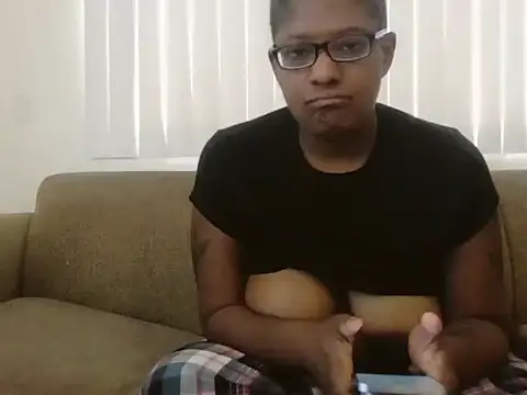 LactasiaLuv live XXX chat