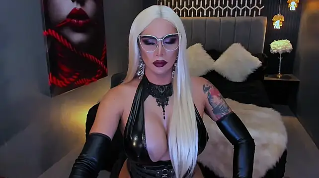 XXX chat uživo modela DominatrixMistressSilva