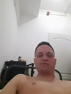 sanderson83 Chat XXX in diretta