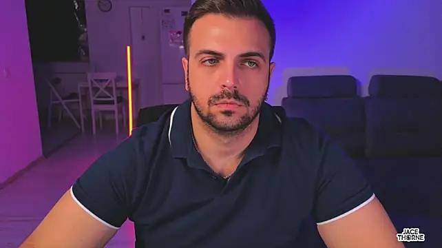צ'אט XXX בשידור חי של Jace_Thorne