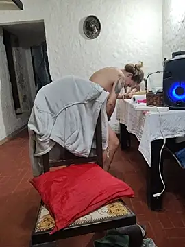 Nanybeach's Live XXX Chat