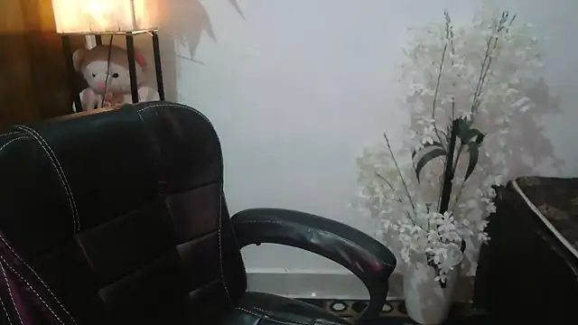 XXX chat uživo modela Nancy_rai