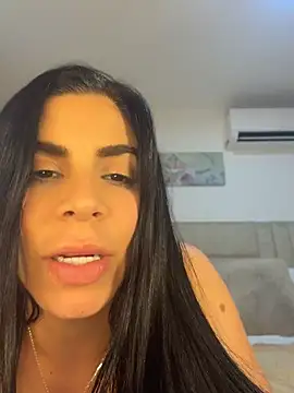 צ'אט XXX בשידור חי של valecruz903