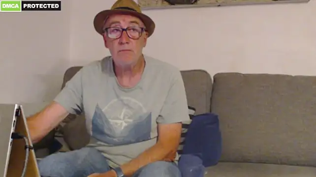 bluedae1 – Naživo XXX chat