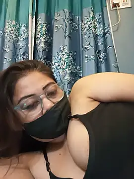 Chat XXX en directo de Bold-Beauti