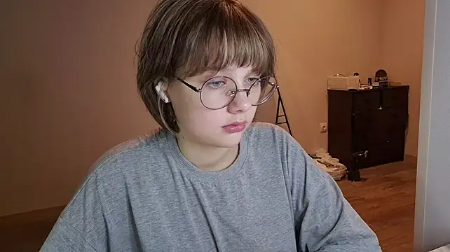 Chat +18 de ExitedTroth ao vivo