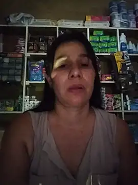 Chat +18 de MIA-LARIOS ao vivo