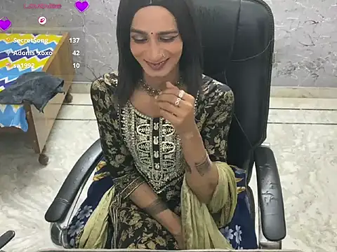 LuvLayla লাইভ XXX চ্যাট