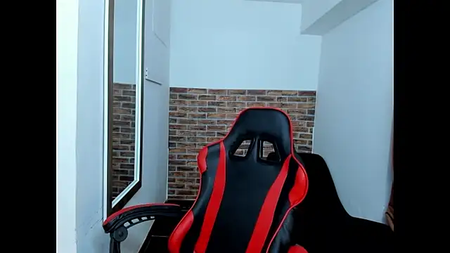 WIZARD-ALESSANDRO Chat XXX live