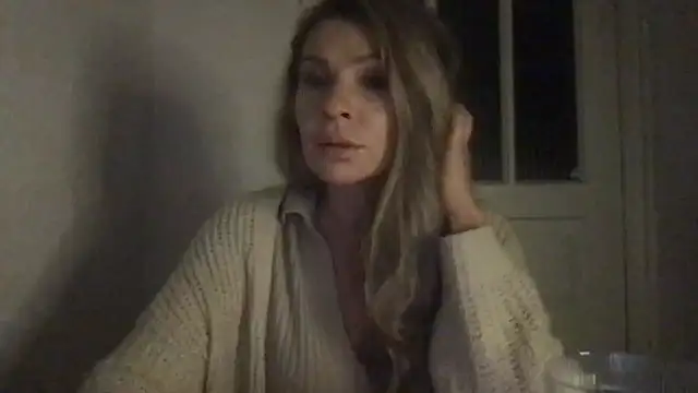 Tavonira Live XXX-Chat