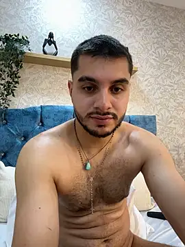 AmadeoWild Chat XXX live