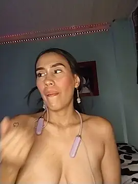 XXX chat uživo modela anaisha_isaza