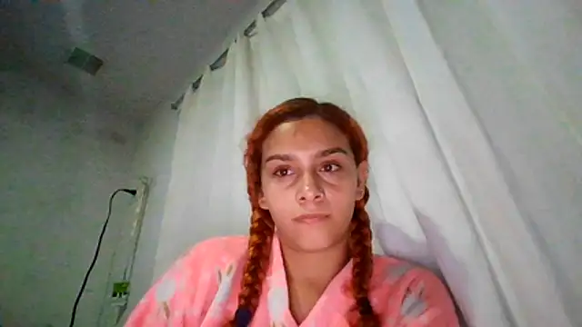 Sarabubbie 라이브 XXX 채팅