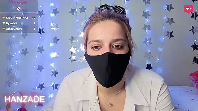Pearlydoll's Live XXX Chat