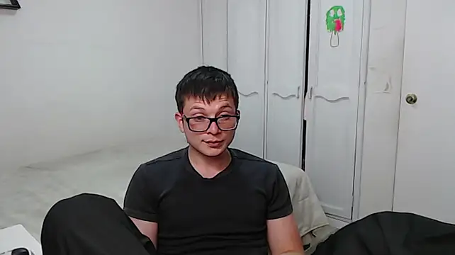 Chatroom XXX en direct de MathewCollin