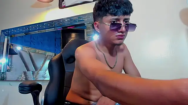 Chatroom XXX en direct de Mr_Dylan1